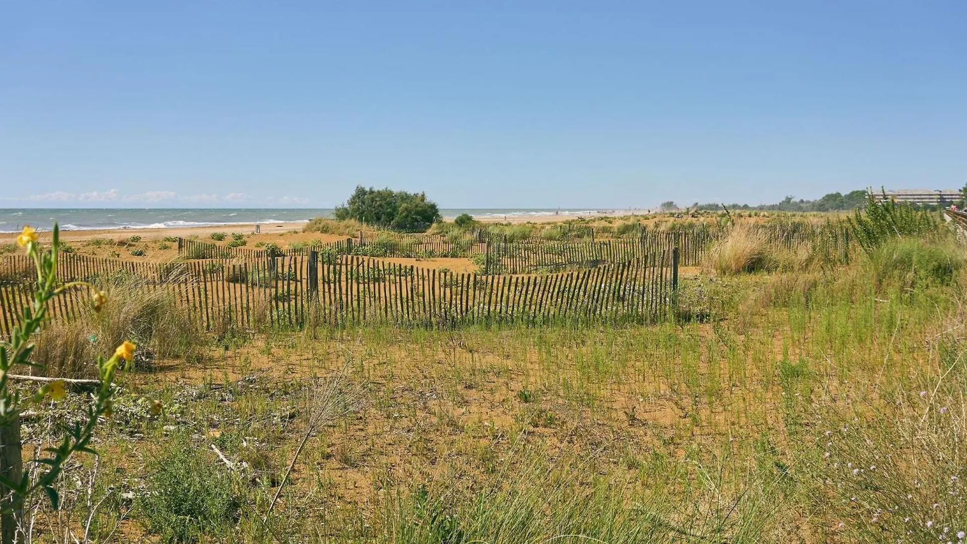 Tranquil Stay Steps From Shore In Bibione Apartment
