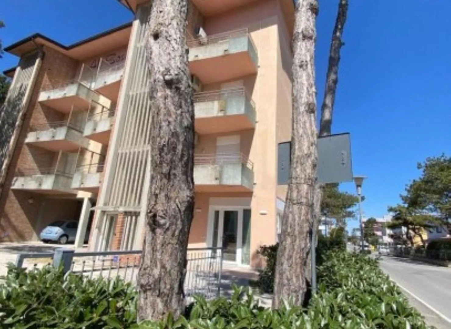 Tranquil Stay Steps From Shore In Bibione Apartment